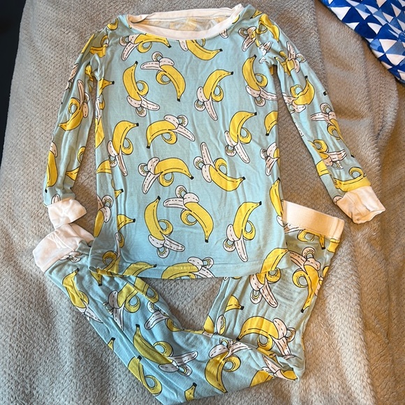 Little Sleepies Other - GUC Little Sleepies Bananas pajamas (2T)